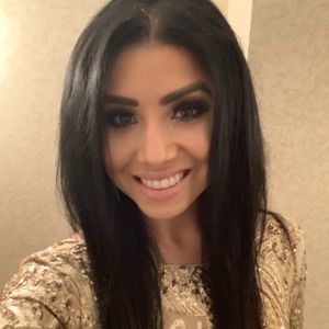 Meet your Posher, Alyssa ariana